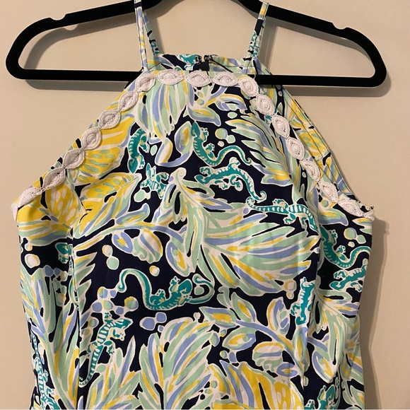 Crown & Ivy Cayo Coco Signature
Halter Tropical Leaf Crochet Trim Halter
Dress - Picture 3 of 12